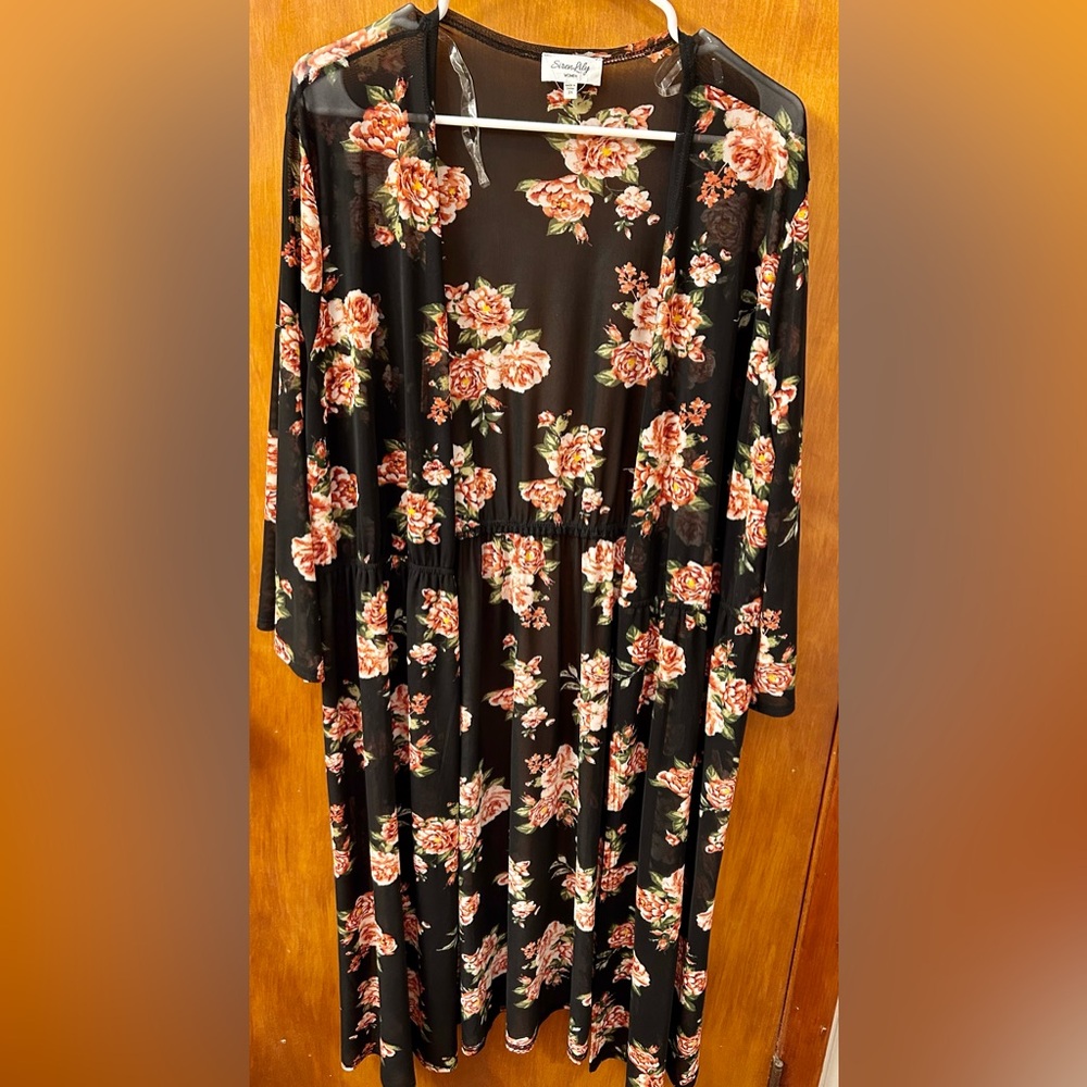 Siren Lily Black Floral Cardigan
